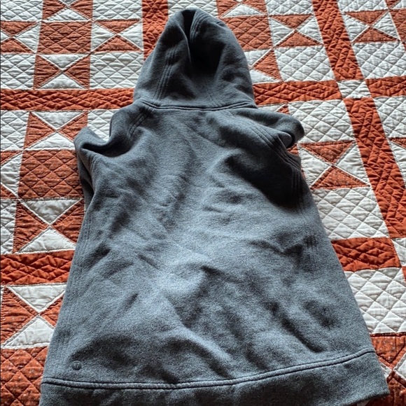 Lululemon pullover - Picture 2 of 3